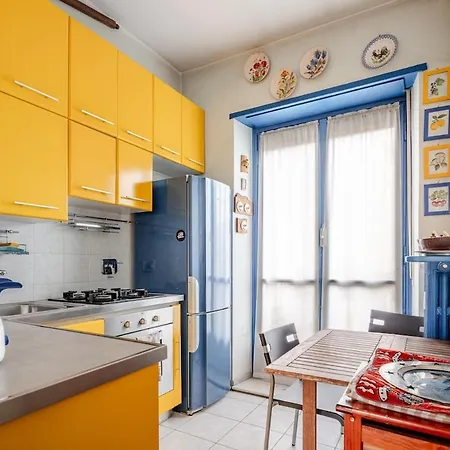 Bright Four-room With A Large Terrace 都灵