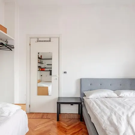 Апартаменты Bright Four-room With A Large Terrace Турин